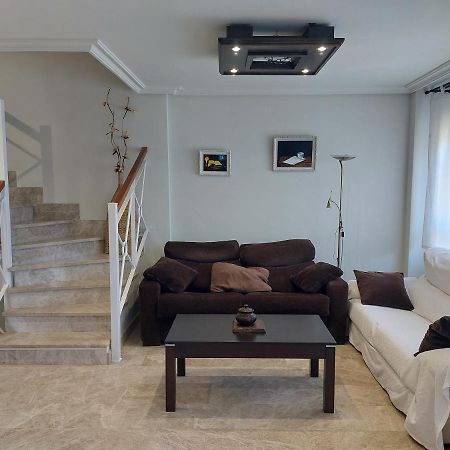 Chalet Urbano En Salamanca Santa Marta de Tormes Buitenkant foto