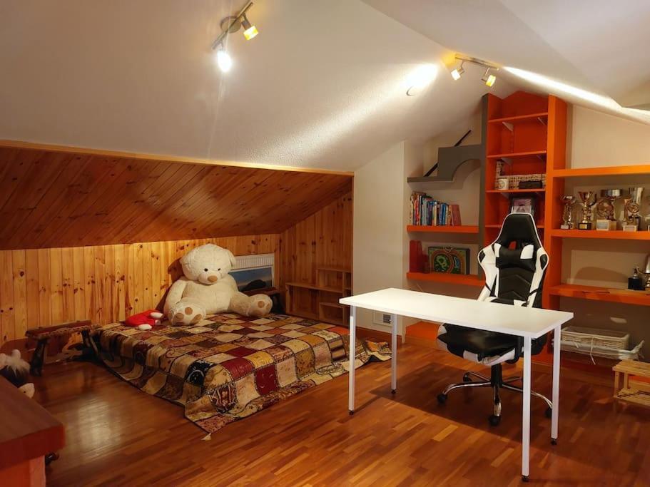 Chalet Urbano En Salamanca Santa Marta de Tormes Buitenkant foto