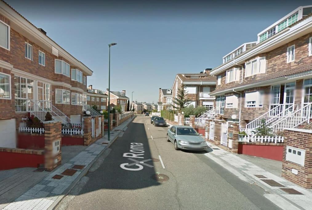 Chalet Urbano En Salamanca Santa Marta de Tormes Buitenkant foto